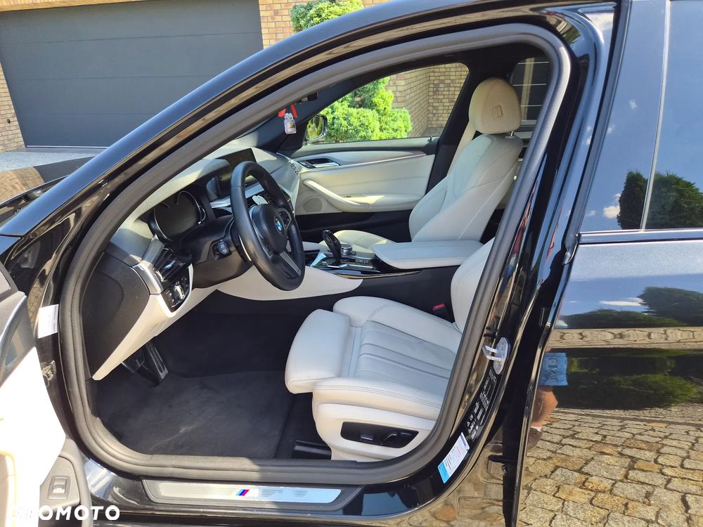 BMW Seria 5 520d xDrive M Sport sport - 2