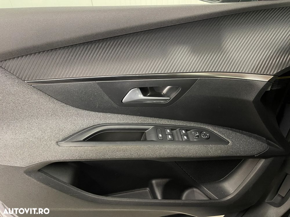 Peugeot 5008 BlueHDI 130 EAT8 Active Business-Paket - 27