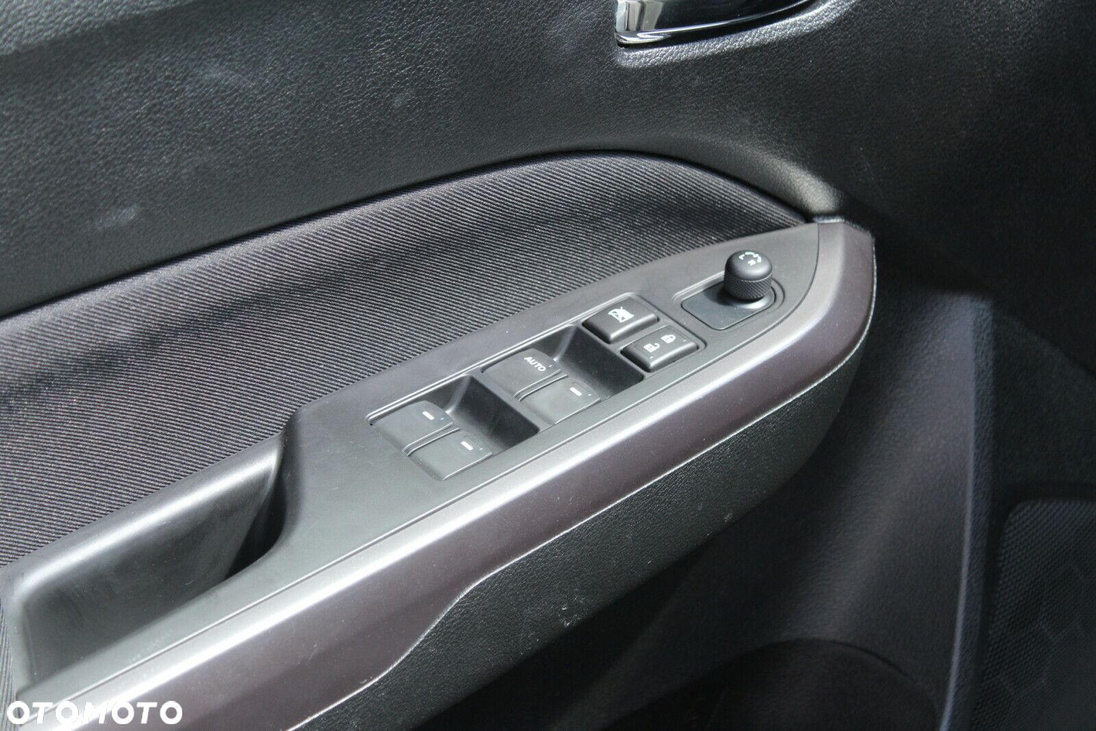 Suzuki Vitara - 23