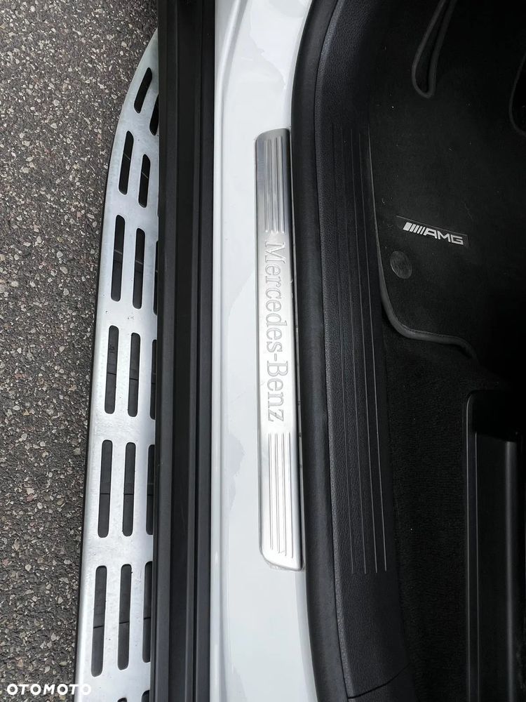 Mercedes-Benz GLE - 31