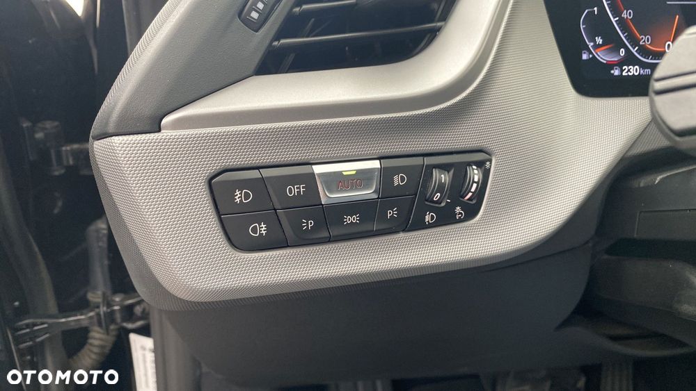 BMW Seria 1 118i Advantage - 22