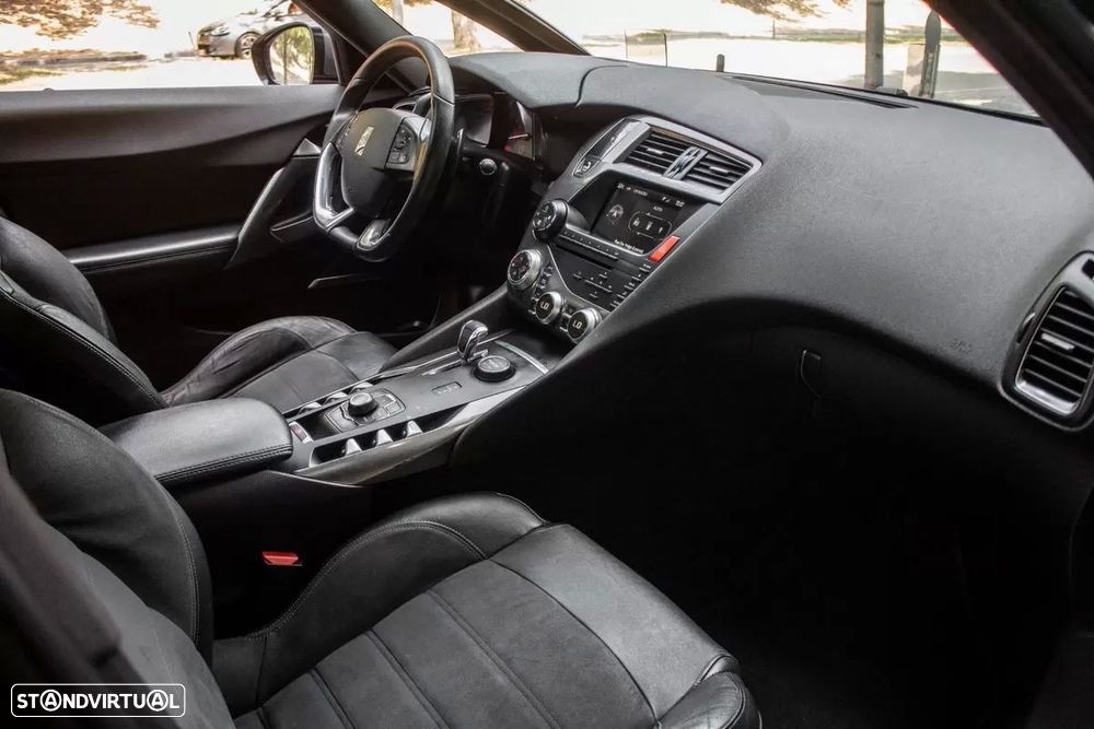 Citroën DS5 2.0 HDi Hy4 So Chic CMP6 102g - 23