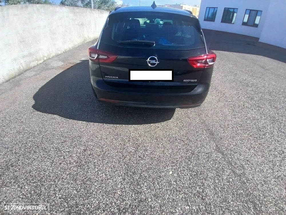 Opel Insignia Sports Tourer - 3