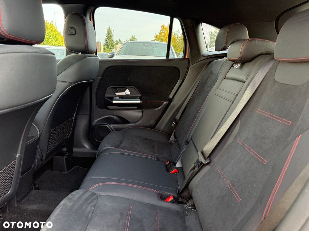 Mercedes-Benz GLA 220 mHEV 4-Matic AMG Line 8G-DCT - 27