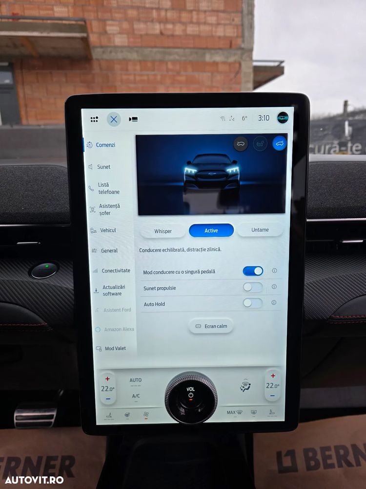 Ford Mustang Mach-E AWD PREMIUM - 15