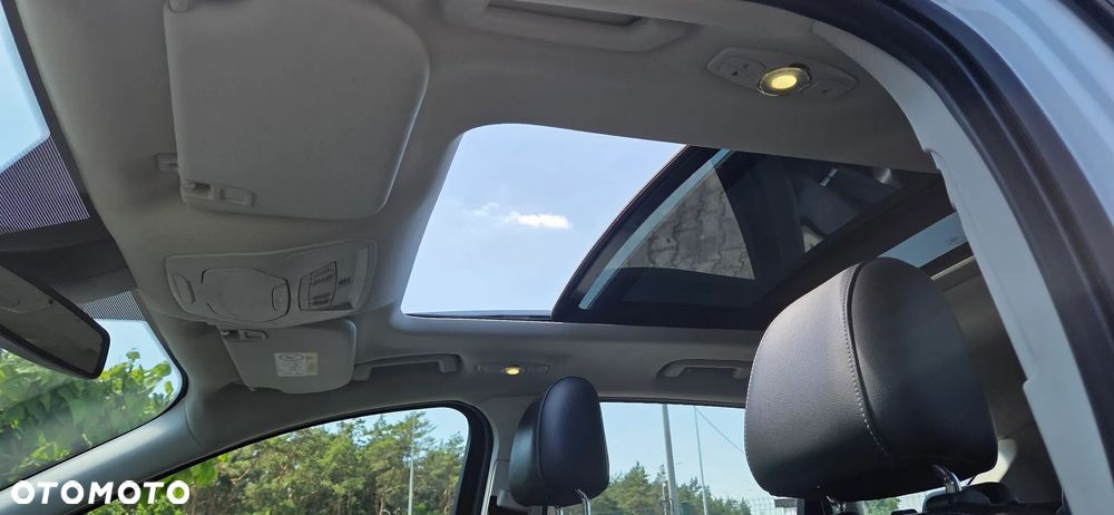 Ford Kuga 1.5 EcoBoost 2x4 Titanium - 35