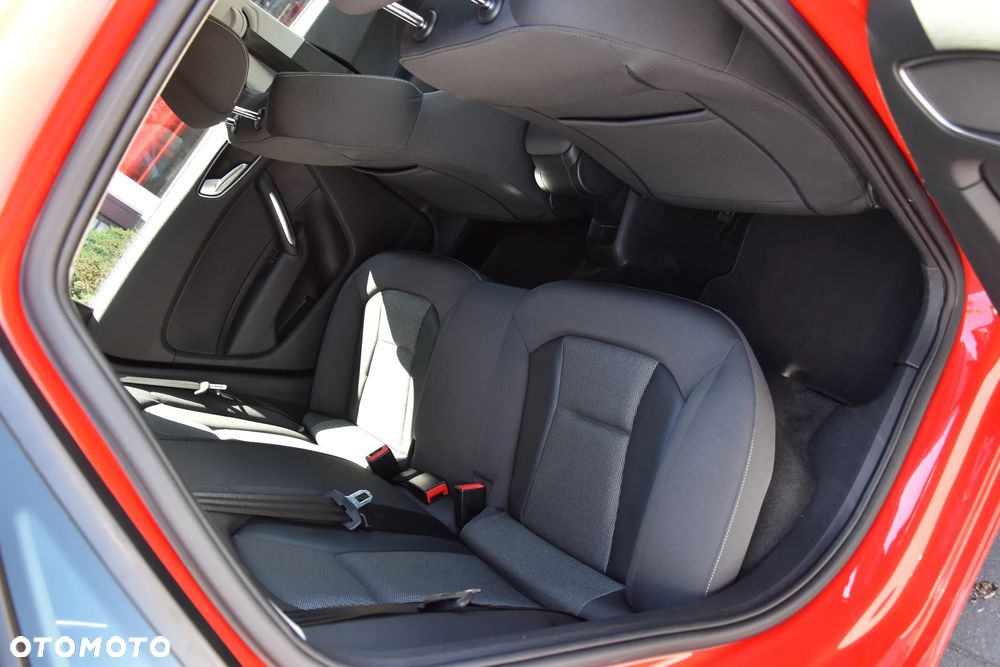 Audi A1 Sportback 1.6 TDI design - 18