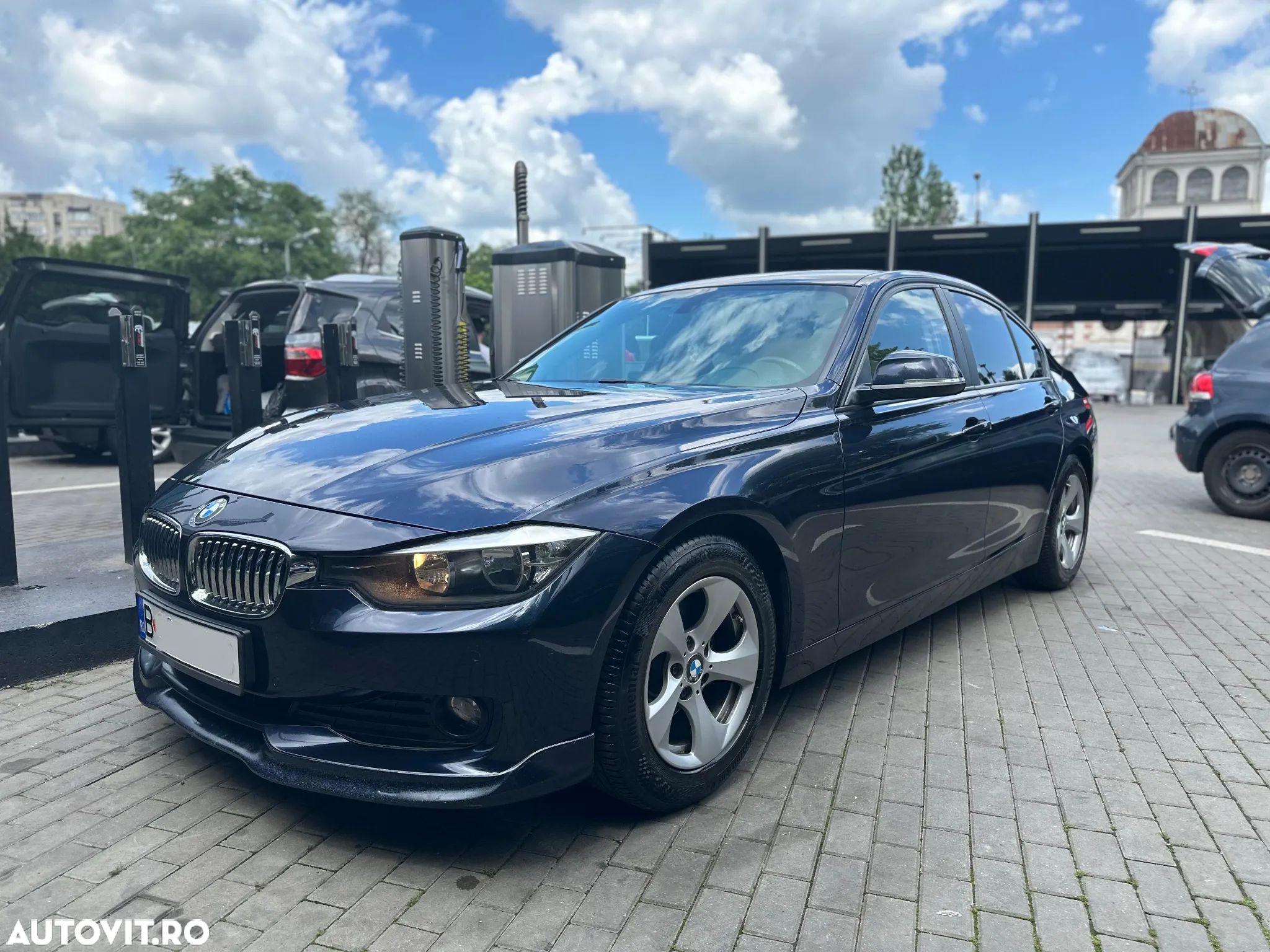BMW Seria 3 320d - 1