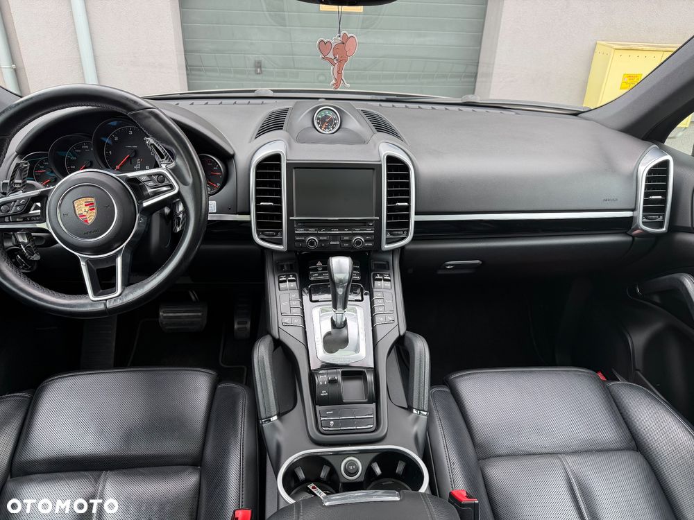 Porsche Cayenne Tiptronic S - 10