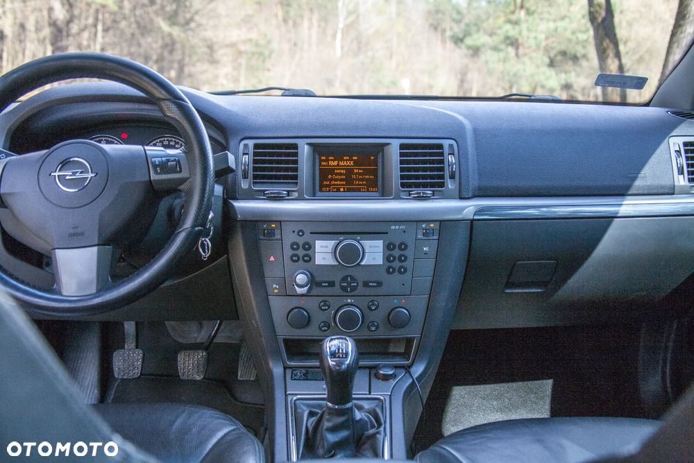 Opel Signum 2.0 T Sport - 22