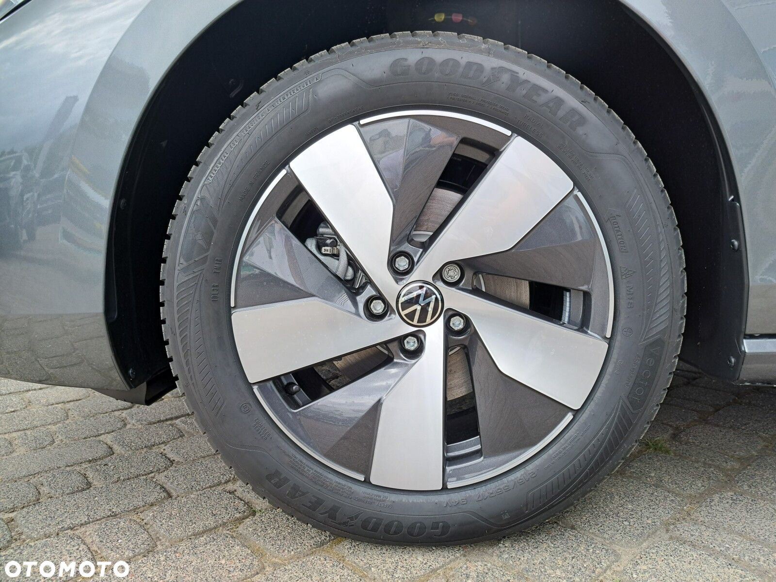 Volkswagen Passat 1.5 TSI ACT mHEV DSG - 38