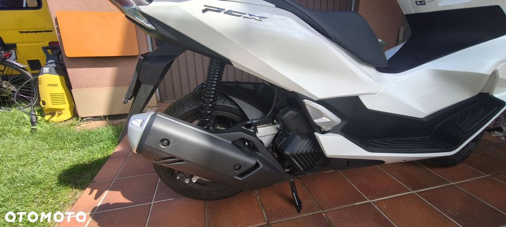 Honda PCX - 12