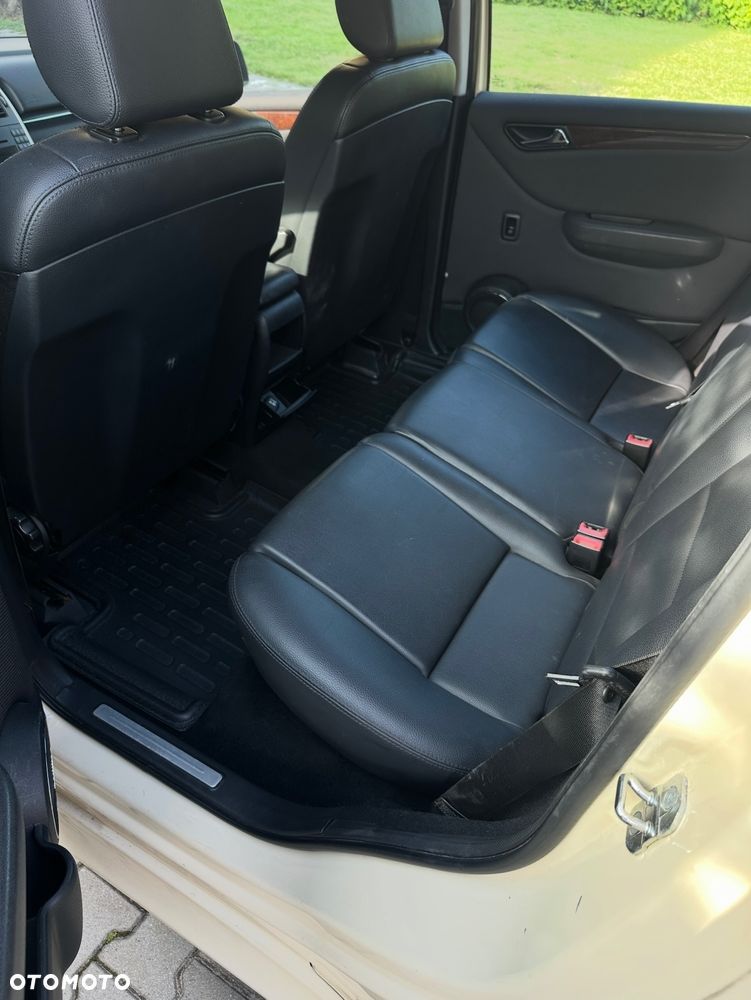 Mercedes-Benz Klasa B 180 CDI Autotronic Special Edition - 8
