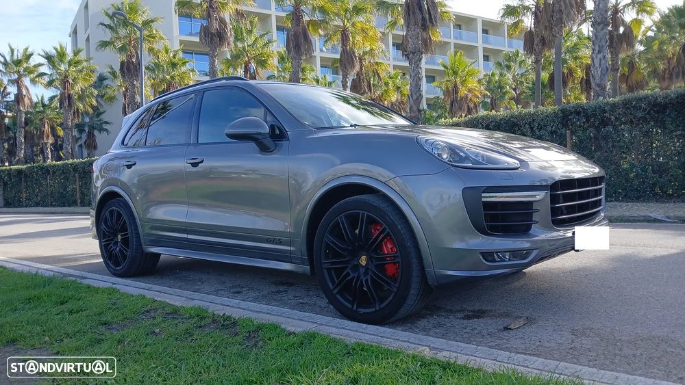 Porsche Cayenne GTS - 3