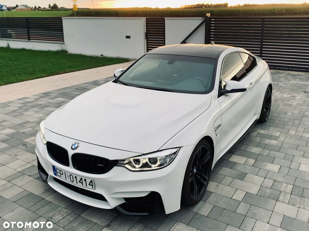BMW M4 Coupe DKG - 16