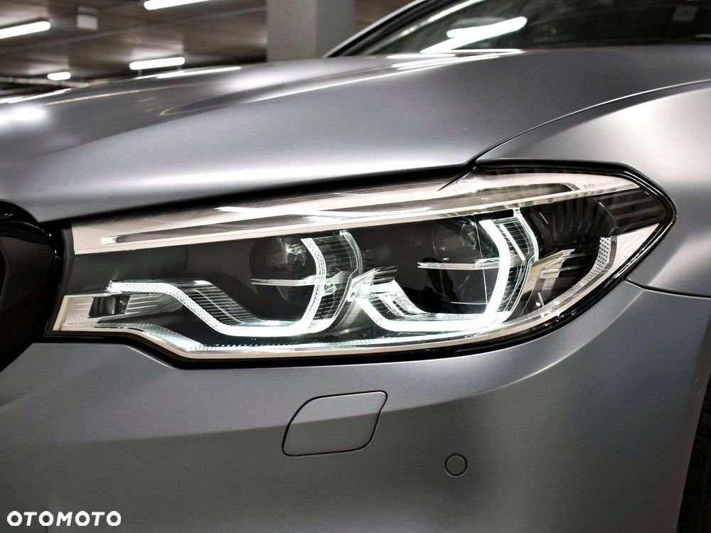 BMW Seria 5 - 34