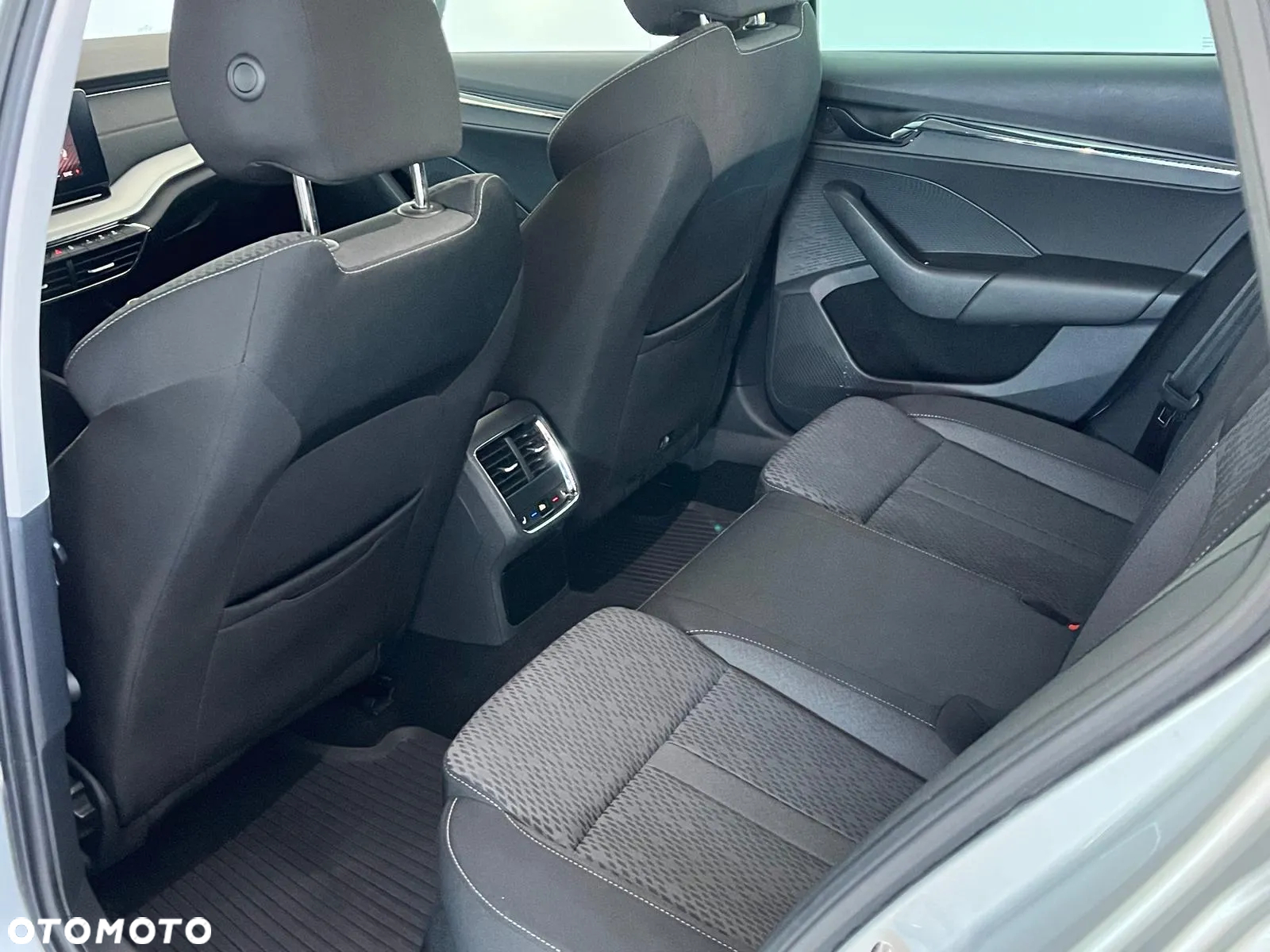 Skoda Octavia 1.5 TSI ACT Style - 34