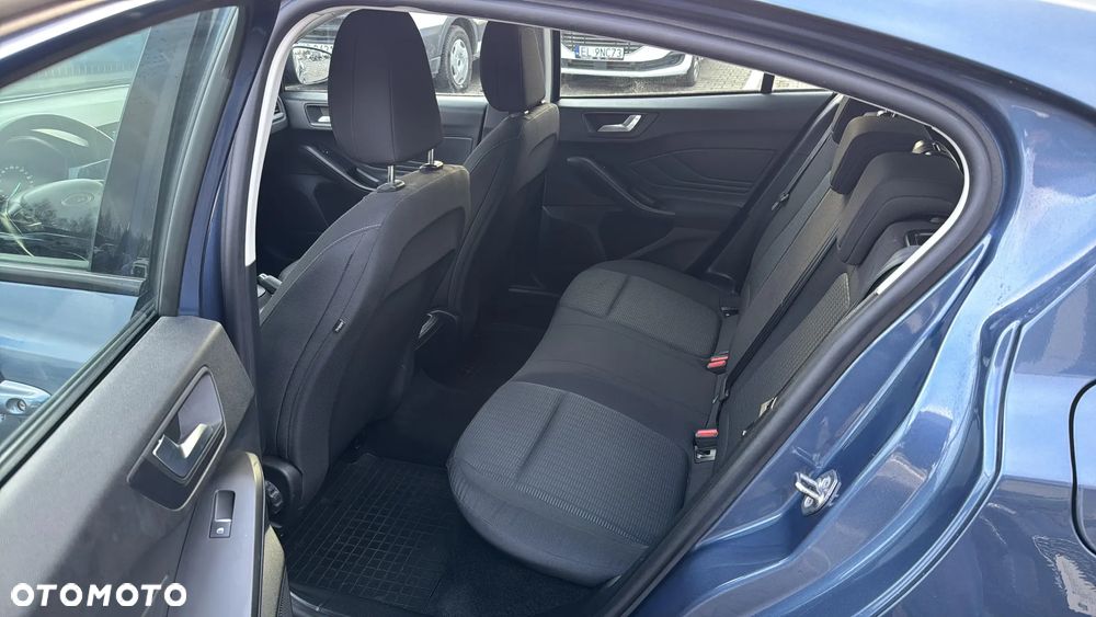 Ford Focus 1.0 EcoBoost Trend - 19