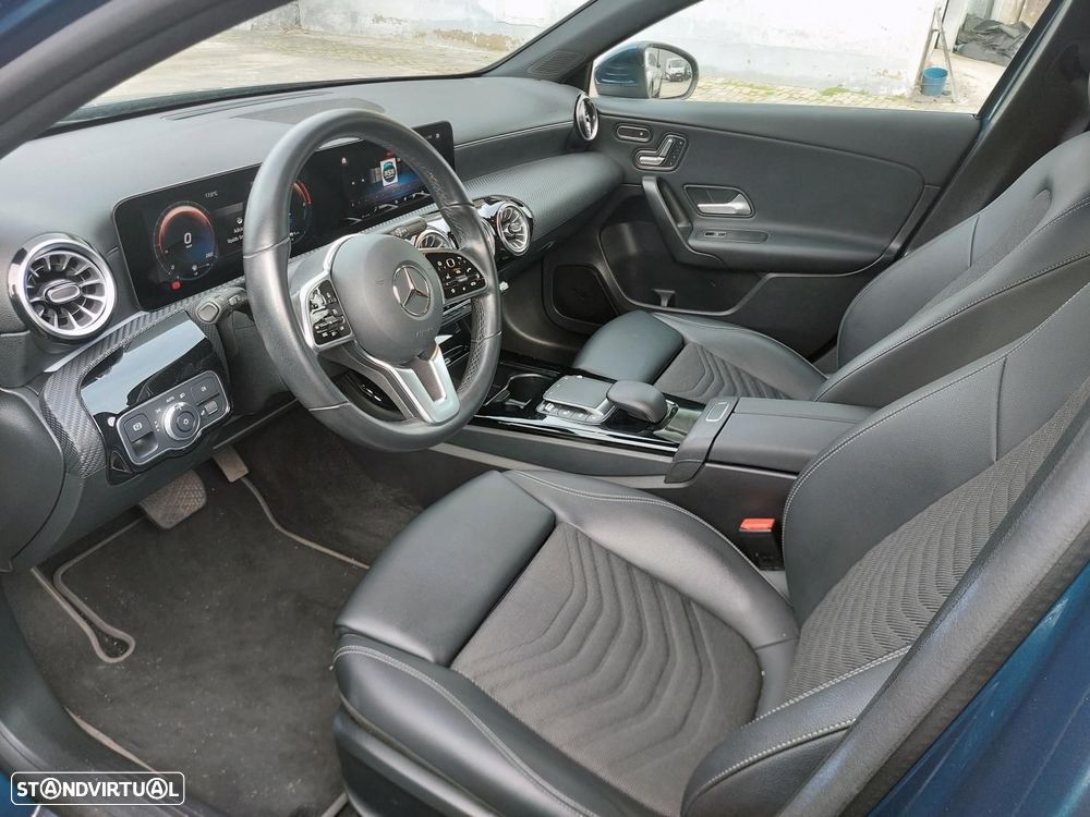 Mercedes-Benz A 250 e Style Plus - 19