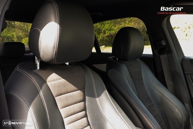 Mercedes-Benz E 300 de AMG Line - 26