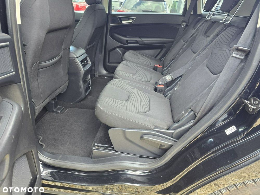 Ford S-Max - 12