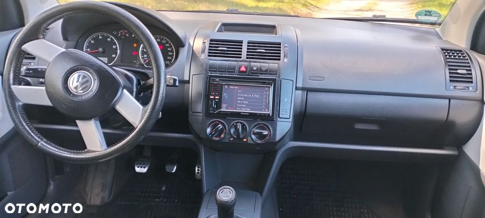 Volkswagen Polo Cross - 35