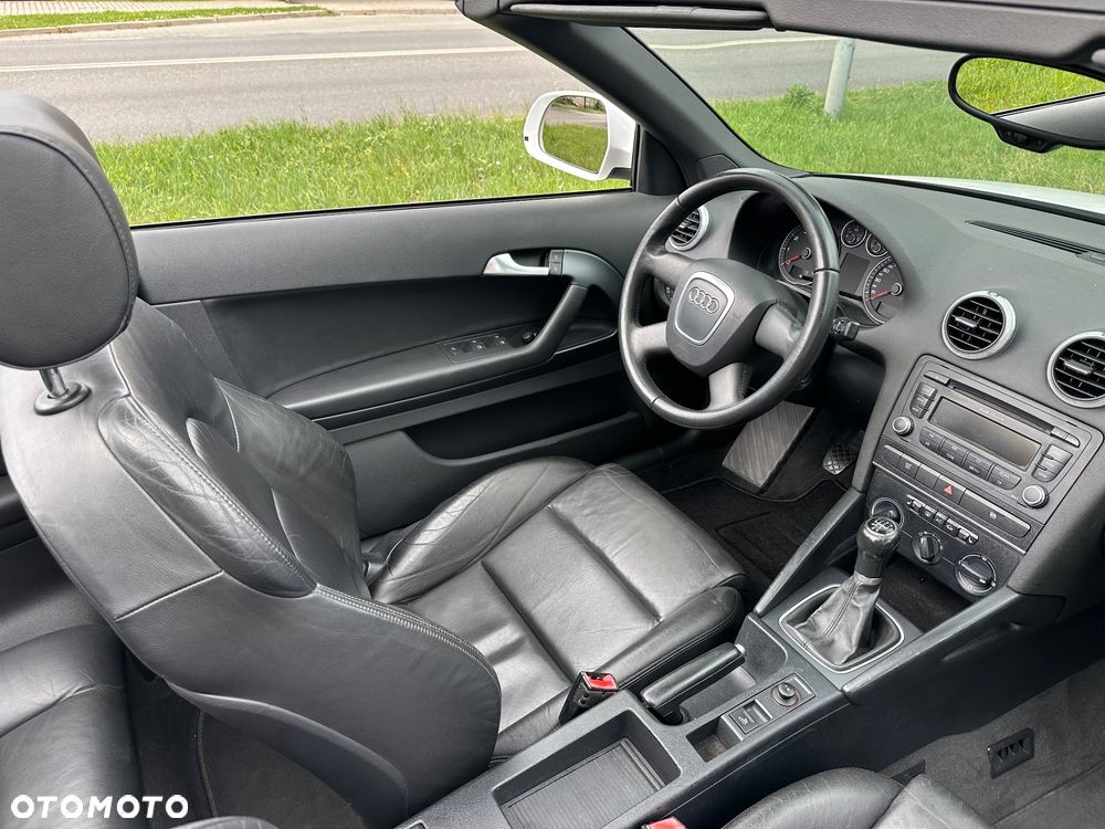 Audi A3 Cabrio 1.6 Attraction - 30