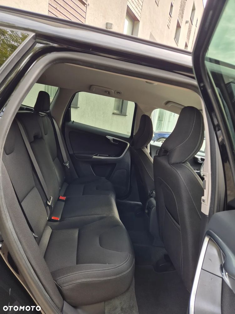 Volvo XC 60 D3 Momentum - 9