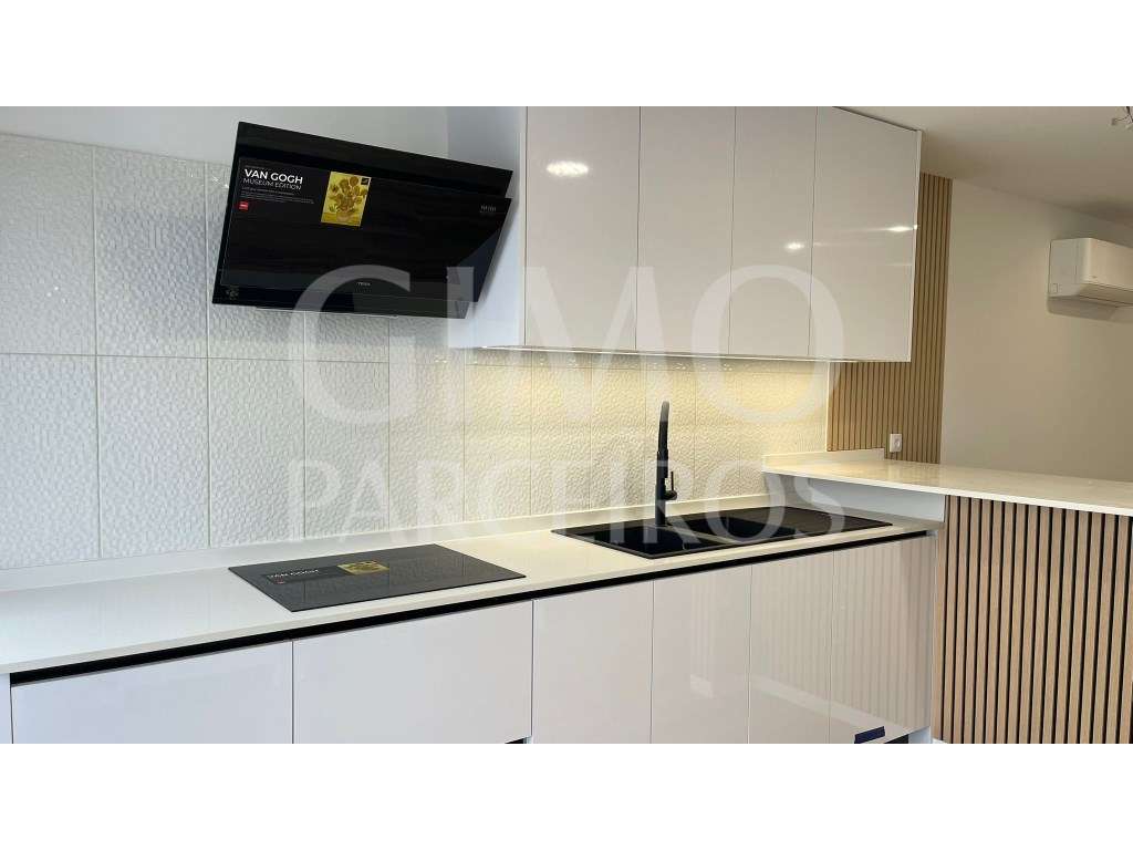 Moradia T3 com Piscina Próximo à Praia da Barra - Viva com Conforto... - Grande imagem: 4/17