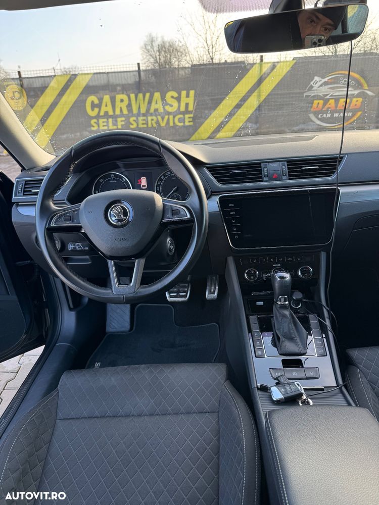 Skoda Superb 2.0 TDI DSG Style - 1