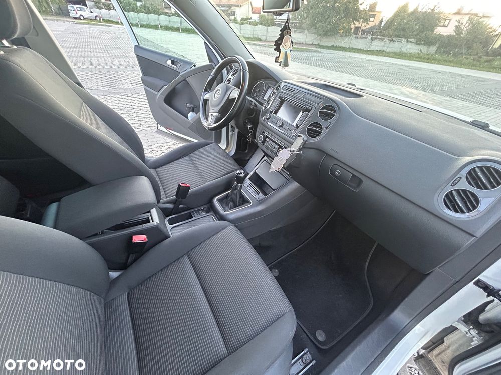 Volkswagen Tiguan - 8