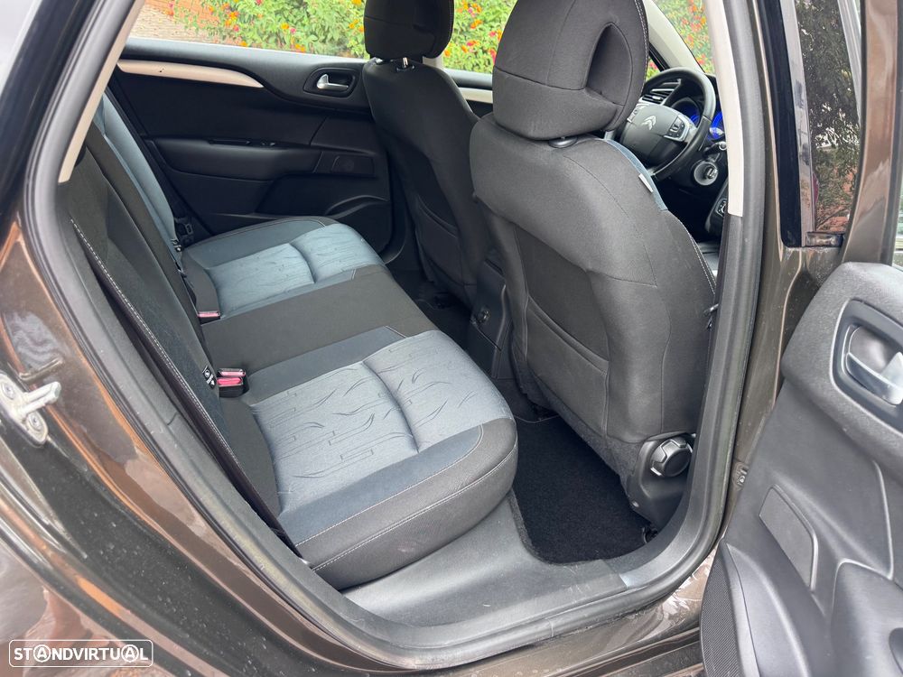 Citroën C4 e-HDi 115 ETG6 Tendance - 18