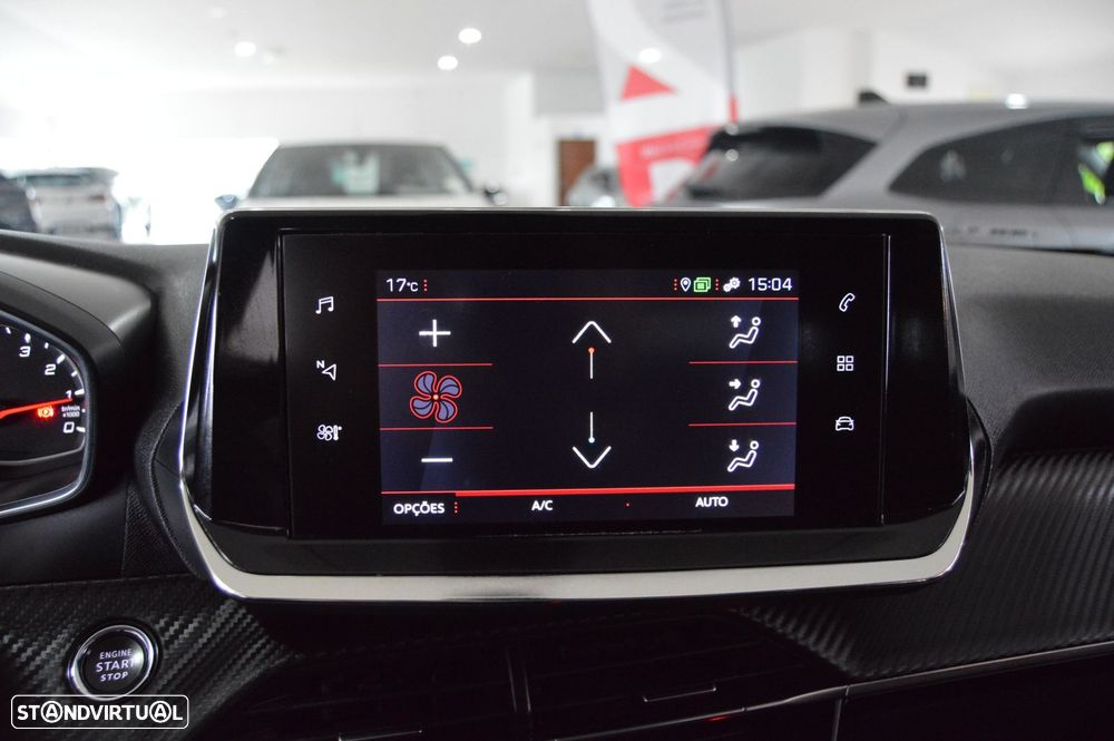 Peugeot 2008 1.5 BlueHDi Allure Pack - 32