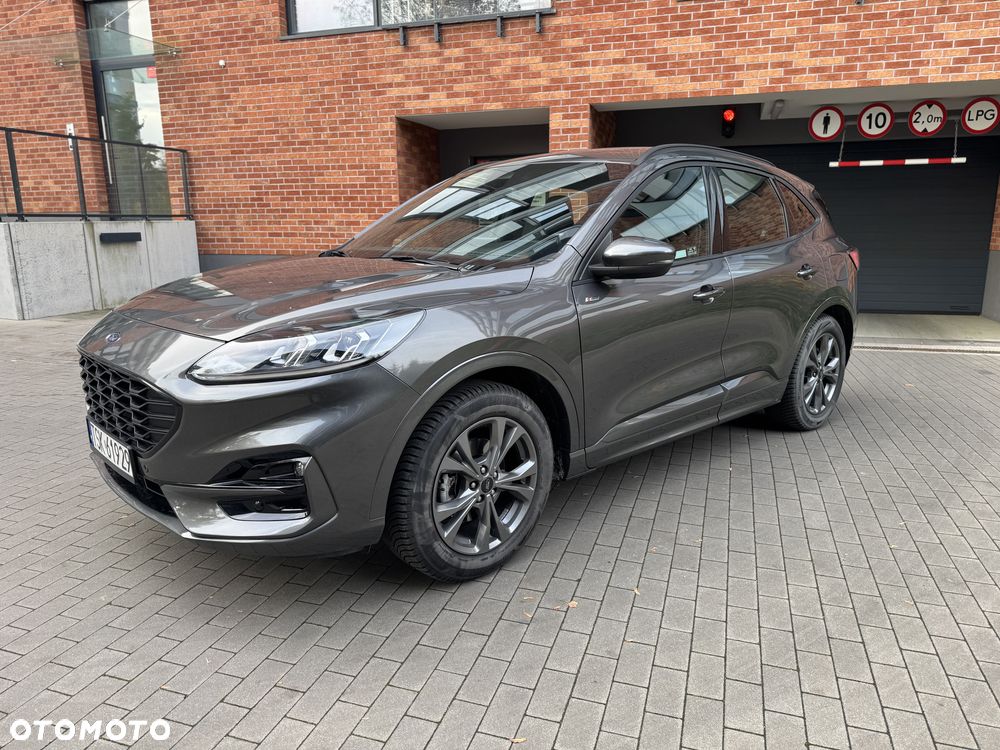 Ford Kuga - 10