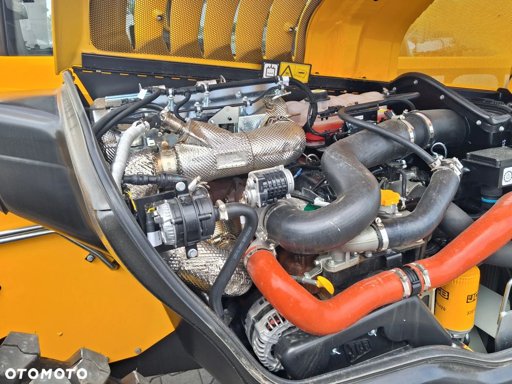 JCB 542 - 70 AGRI SUPER DUALTECH VT - 11