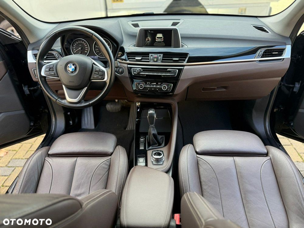BMW X1 sDrive20i GPF xLine - 6