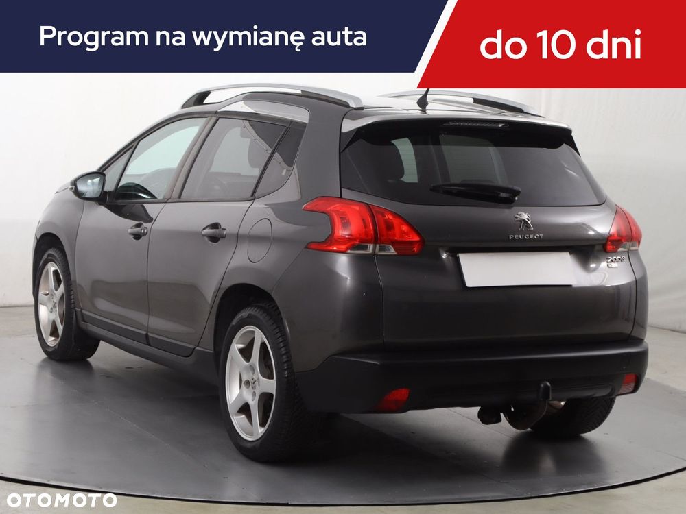 Peugeot 2008 - 6