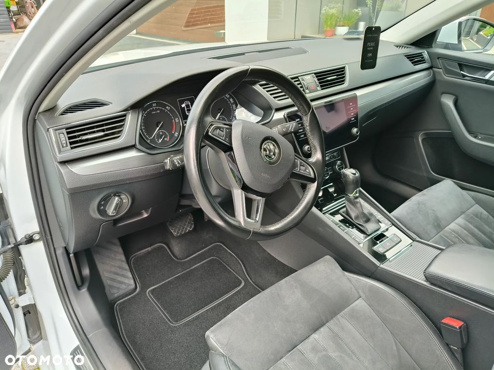 Skoda Superb 2.0 TDI Ambition DSG - 12