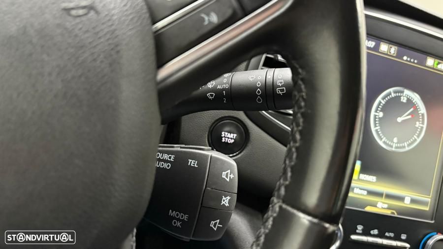 Renault Mégane BLUE dCi 115 EDC BOSE EDITION - 14