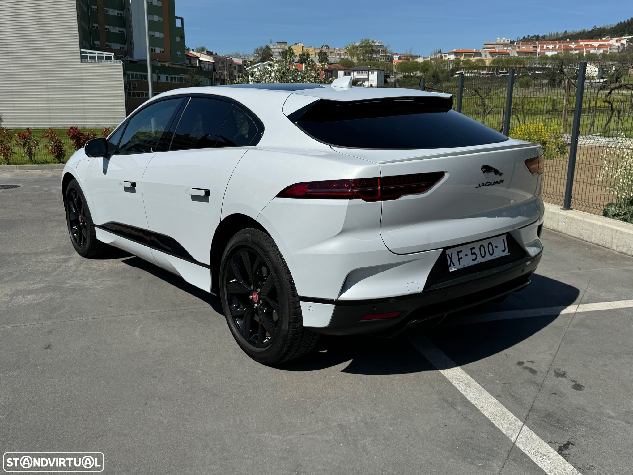 Jaguar I-Pace EV400 R-Dynamic HSE AWD - 17