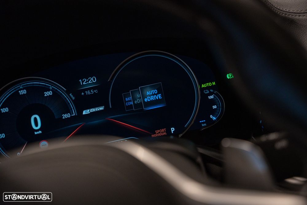 BMW 740 e iPerformance Pack M - 23