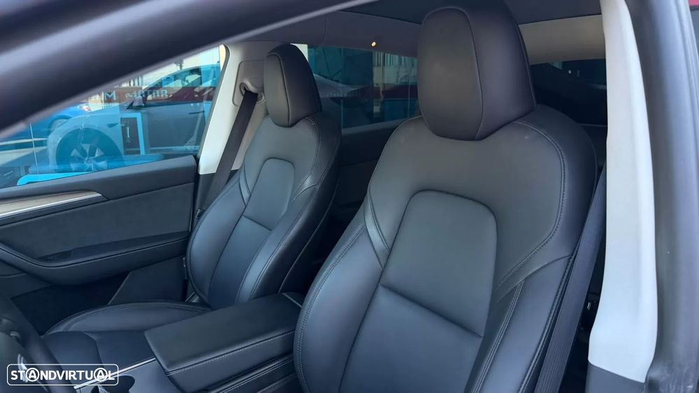 Tesla Model Y RWD - 7