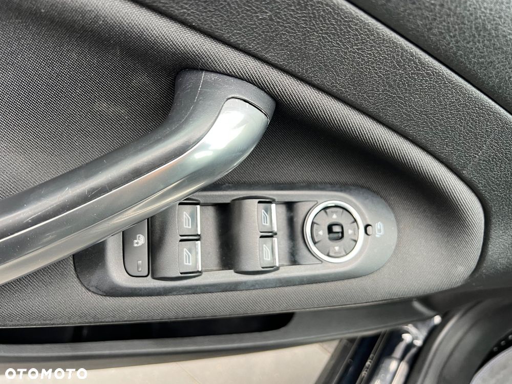 Ford Mondeo 2.0 TDCi Titanium S - 19
