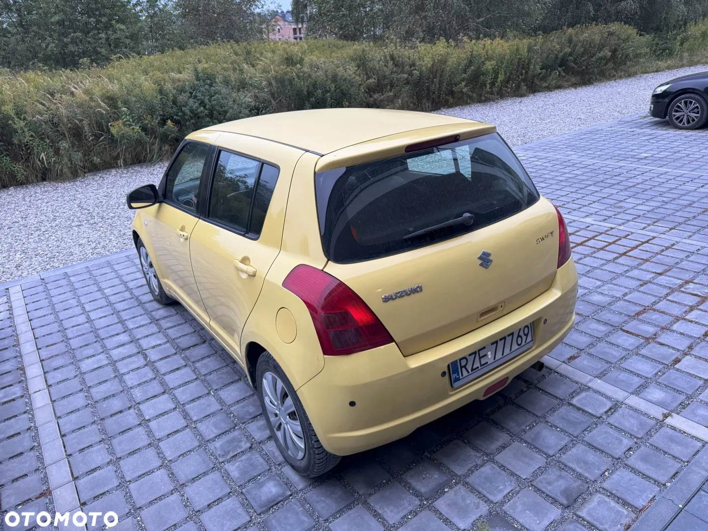 Suzuki Swift - 4