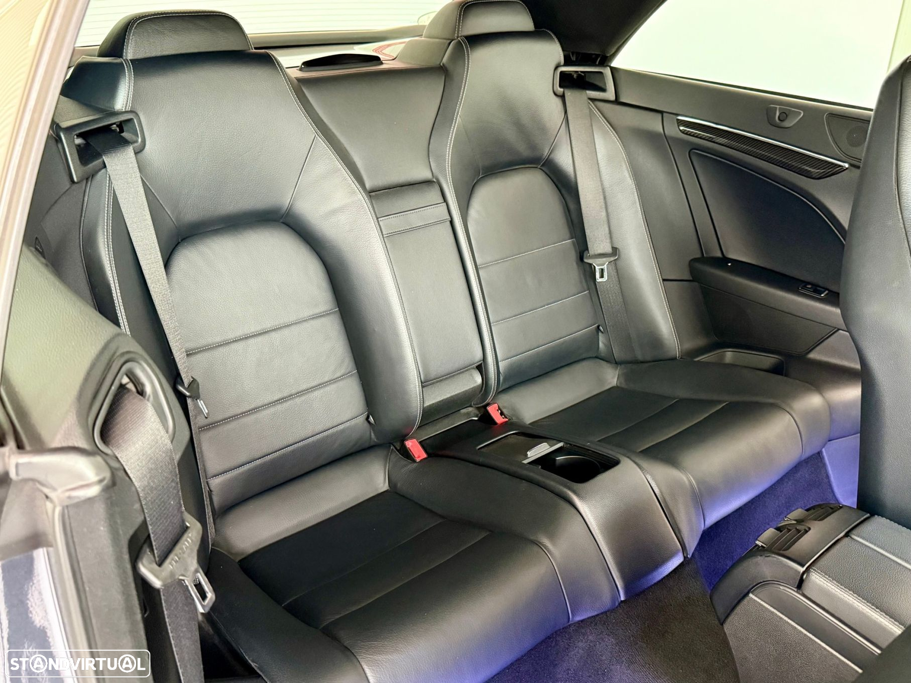 Mercedes-Benz E 220 CDi Avantgarde BlueEfficiency - 38