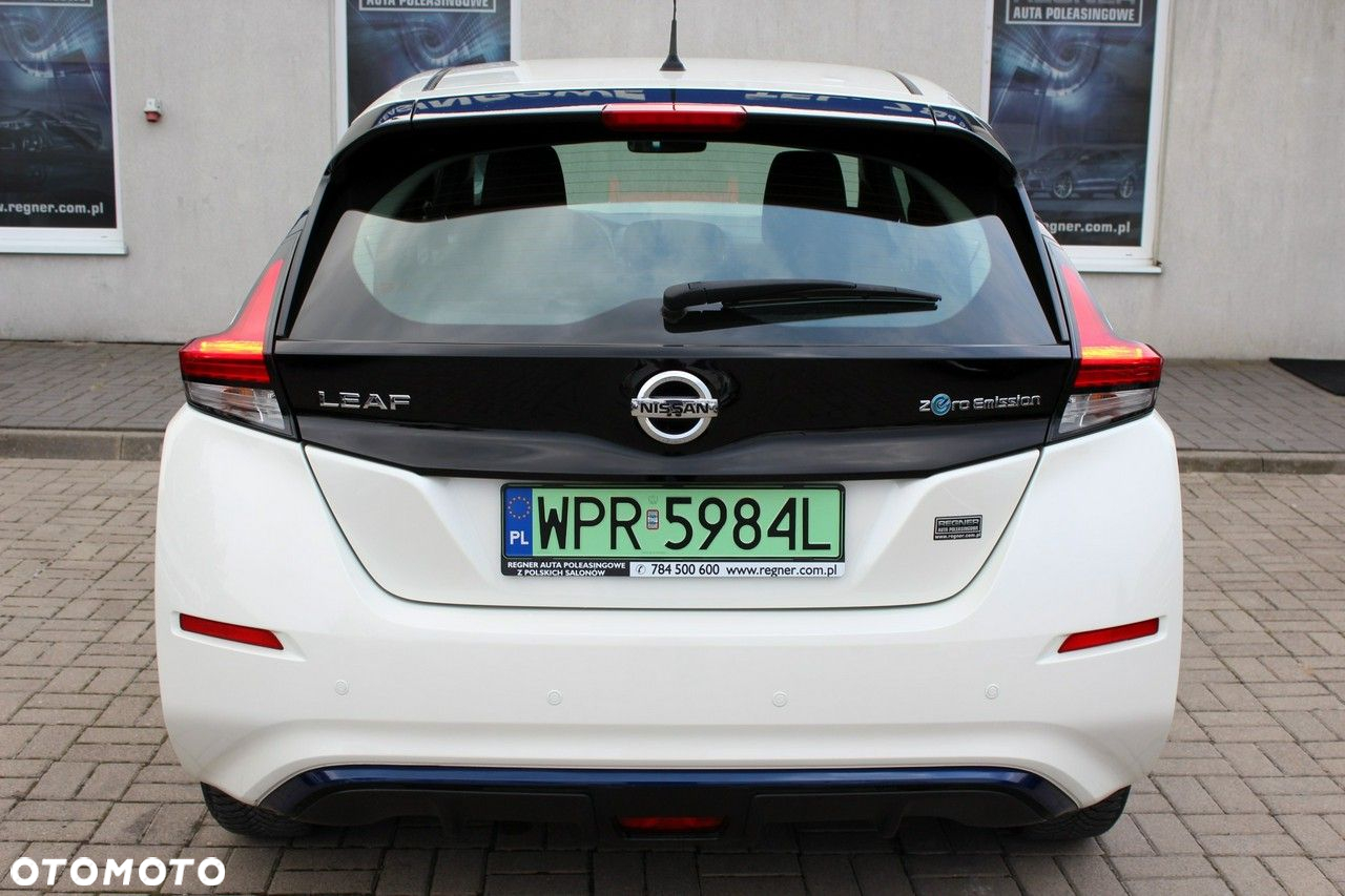 Nissan Leaf - 5