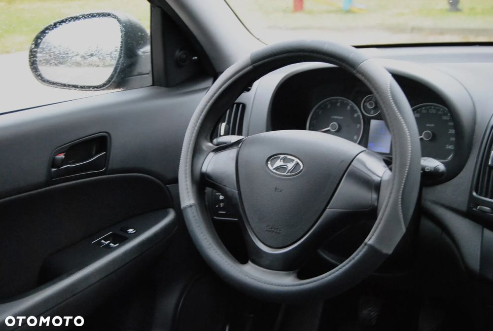 Hyundai i30 1.4 Blue Comfort - 10