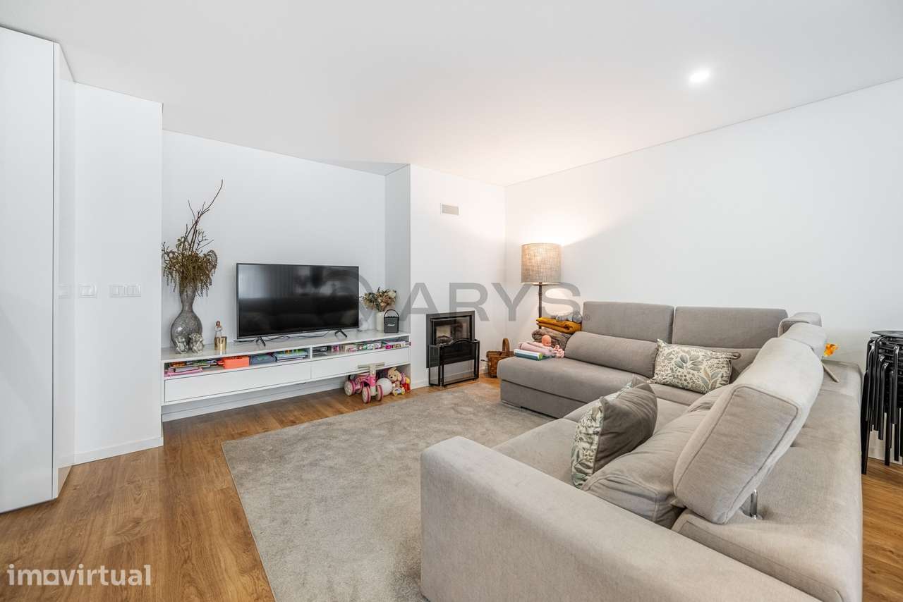 Apartamento T3 Seminovo em Tenões, Braga - Grande imagem: 2/17