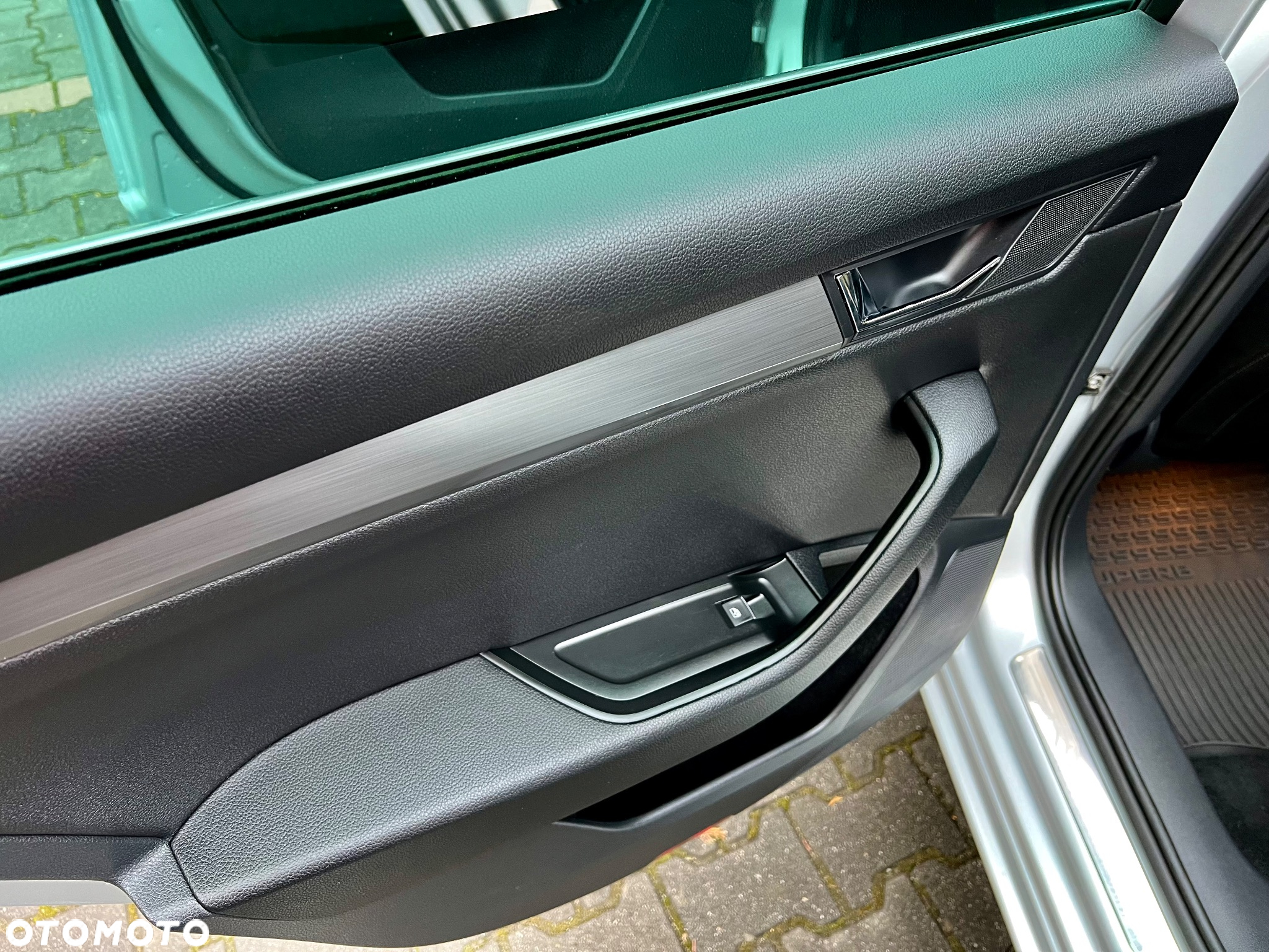Skoda Superb 2.0 TDI Style DSG - 11