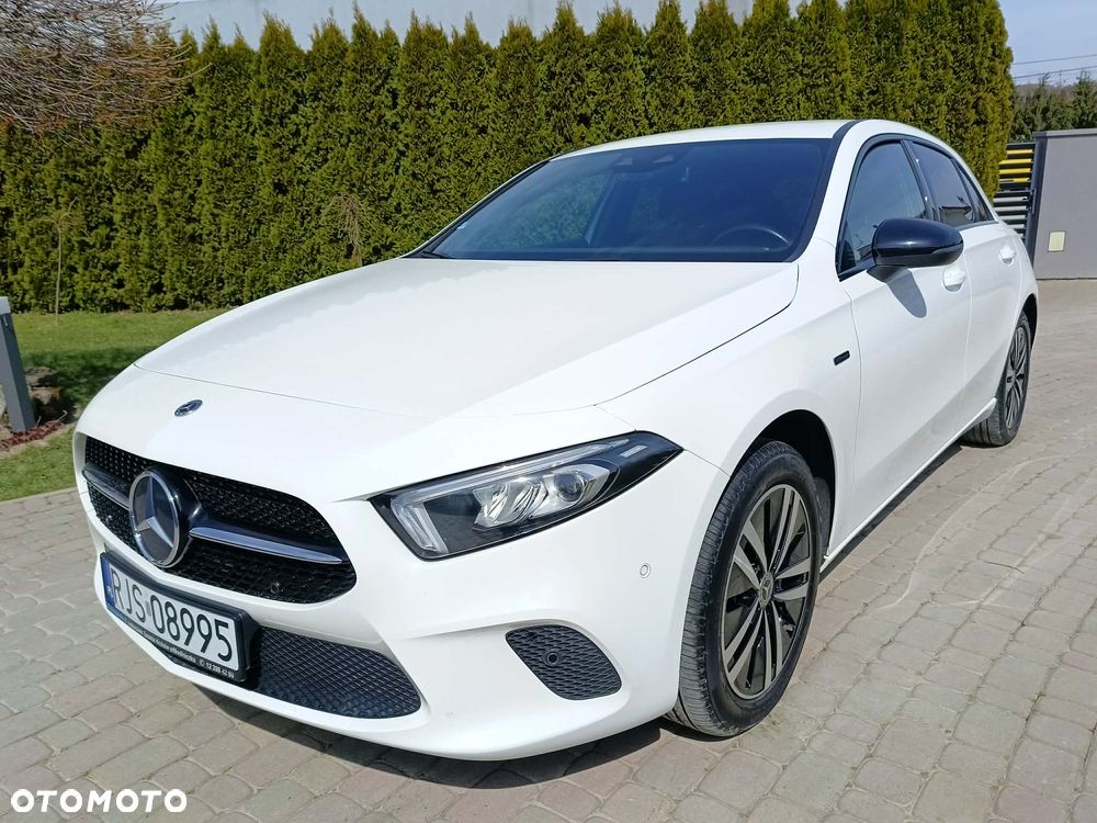 Mercedes-Benz Klasa A 250 E 8G-DCT Progressive - 1